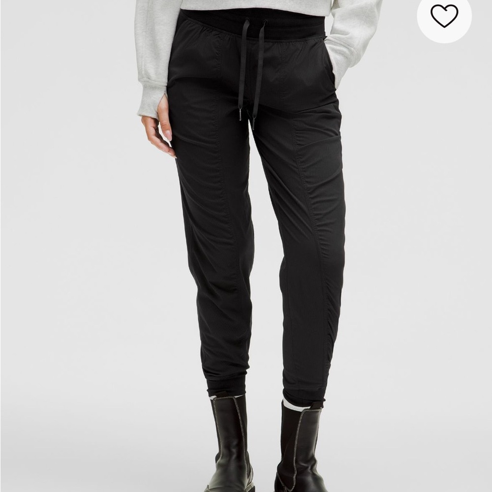 Black Women's dance studio mid rise Jogger